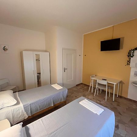 Hotel Parini Cesano Boscone Ngoại thất bức ảnh