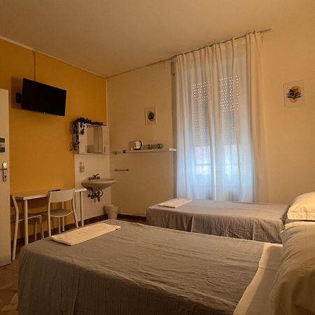 Hotel Parini Cesano Boscone Ngoại thất bức ảnh