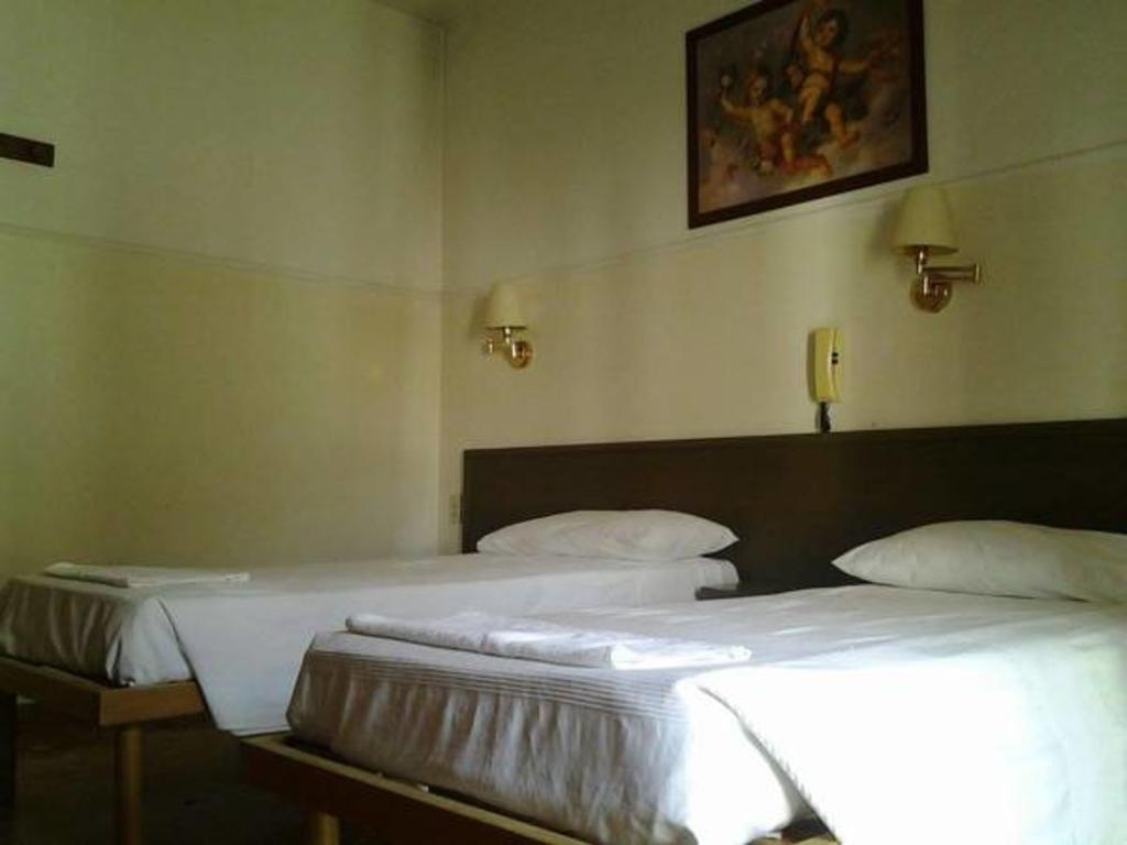 Hotel Parini Cesano Boscone Ngoại thất bức ảnh